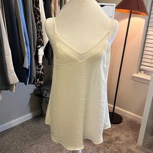 Lulu's Ivory Sleeveless Blouse Size Small